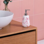Розовый дозатор для жидкого мыла Akvarel