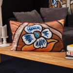 Декоративная бархатная прямоугольная подушка с кантом Iris