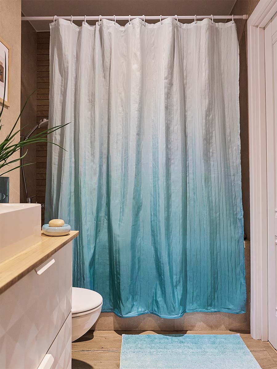 Тканевая штора для ванной градиентного бело-голубого цвета Sukhona