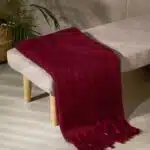Теплый пушистый плед бордового цвета Datch